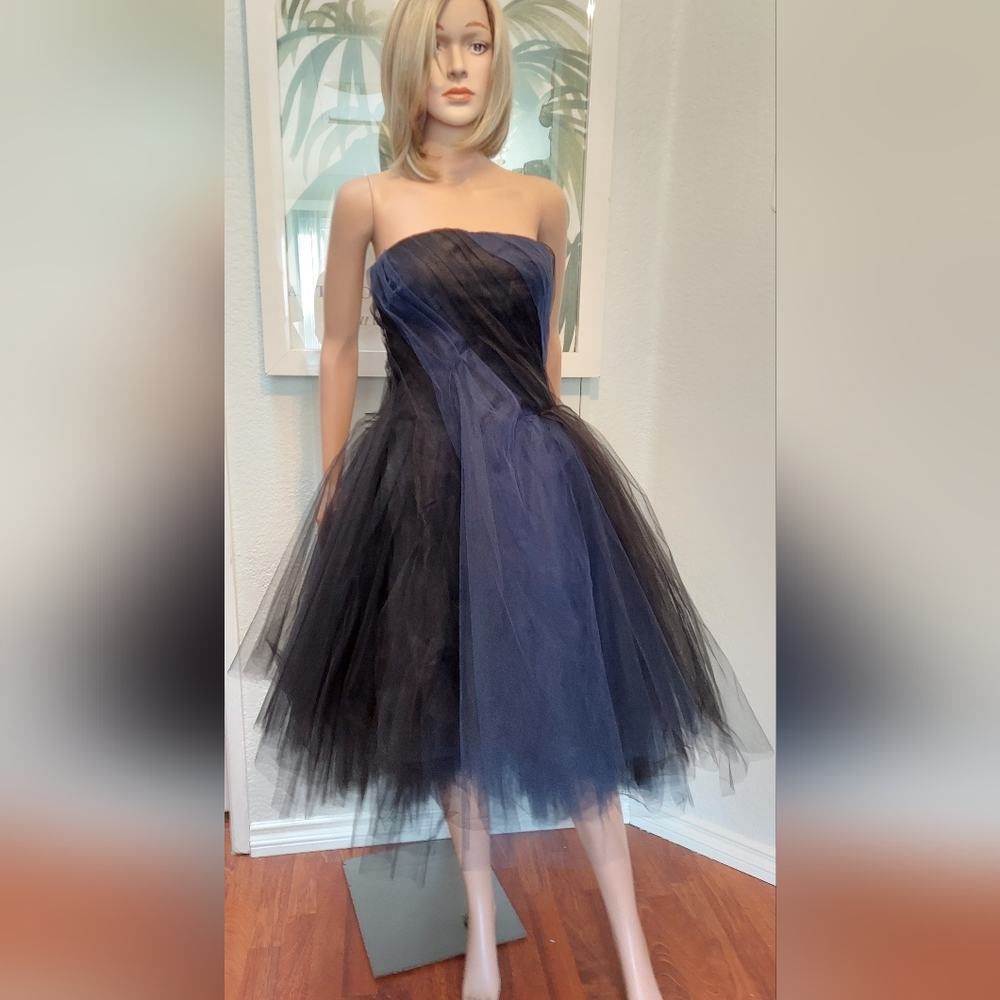 $5,700 OSCAR DE LA RENTA EXCLUS SILK LINED BLUE BLACK TULLE RUNWAY DRESS US 0 - Picture 10 of 13